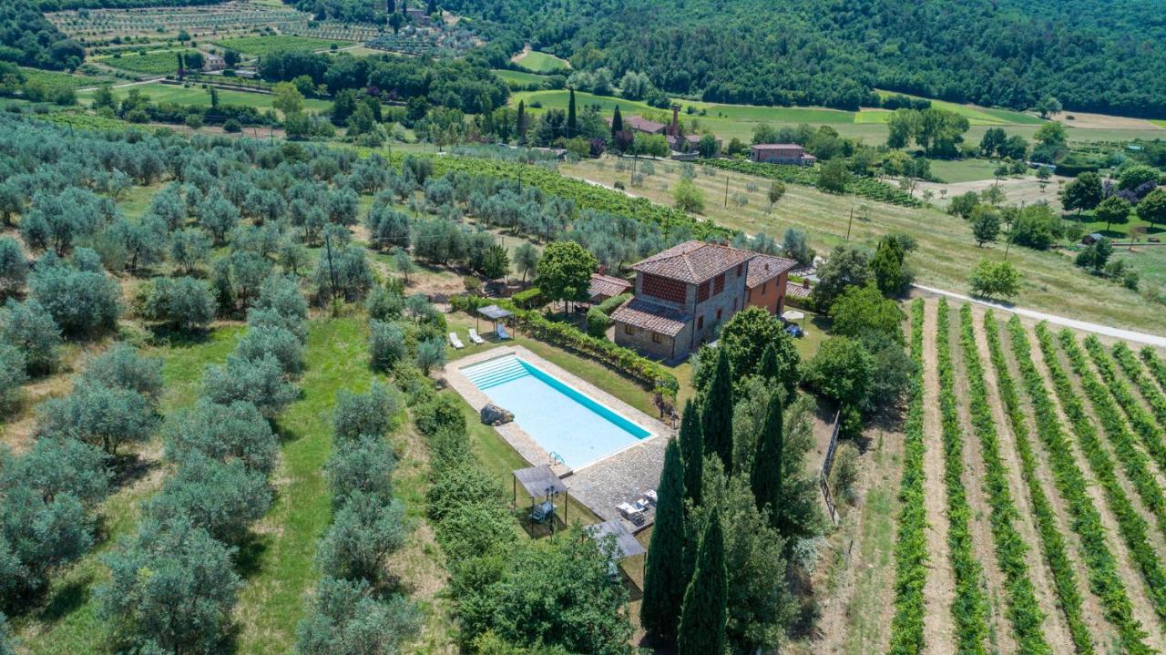 Casale Presciano Apartment