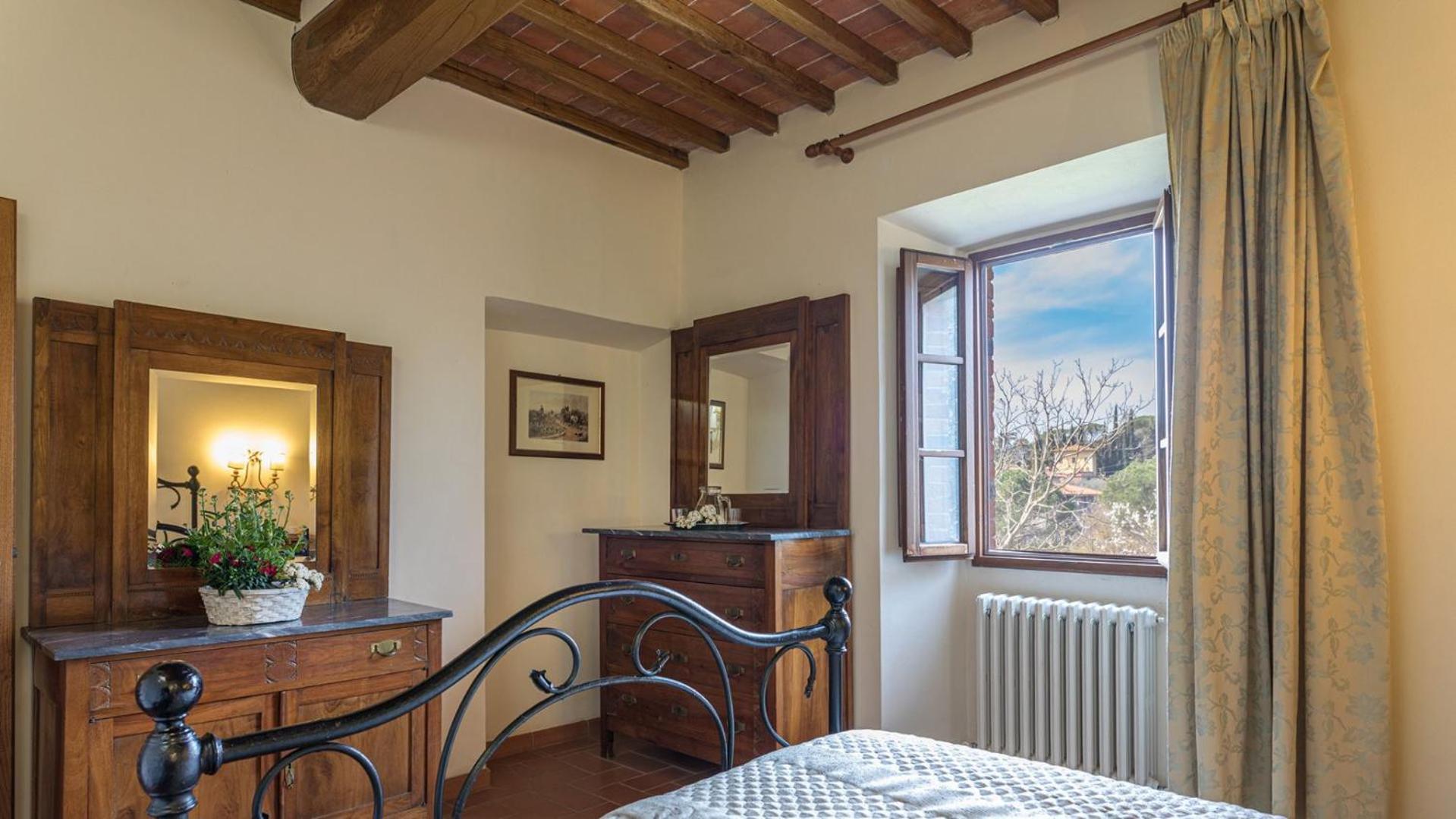 Casale Presciano Apartment *